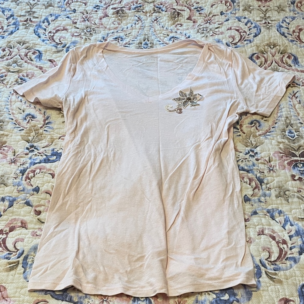 V-neck T-shirt